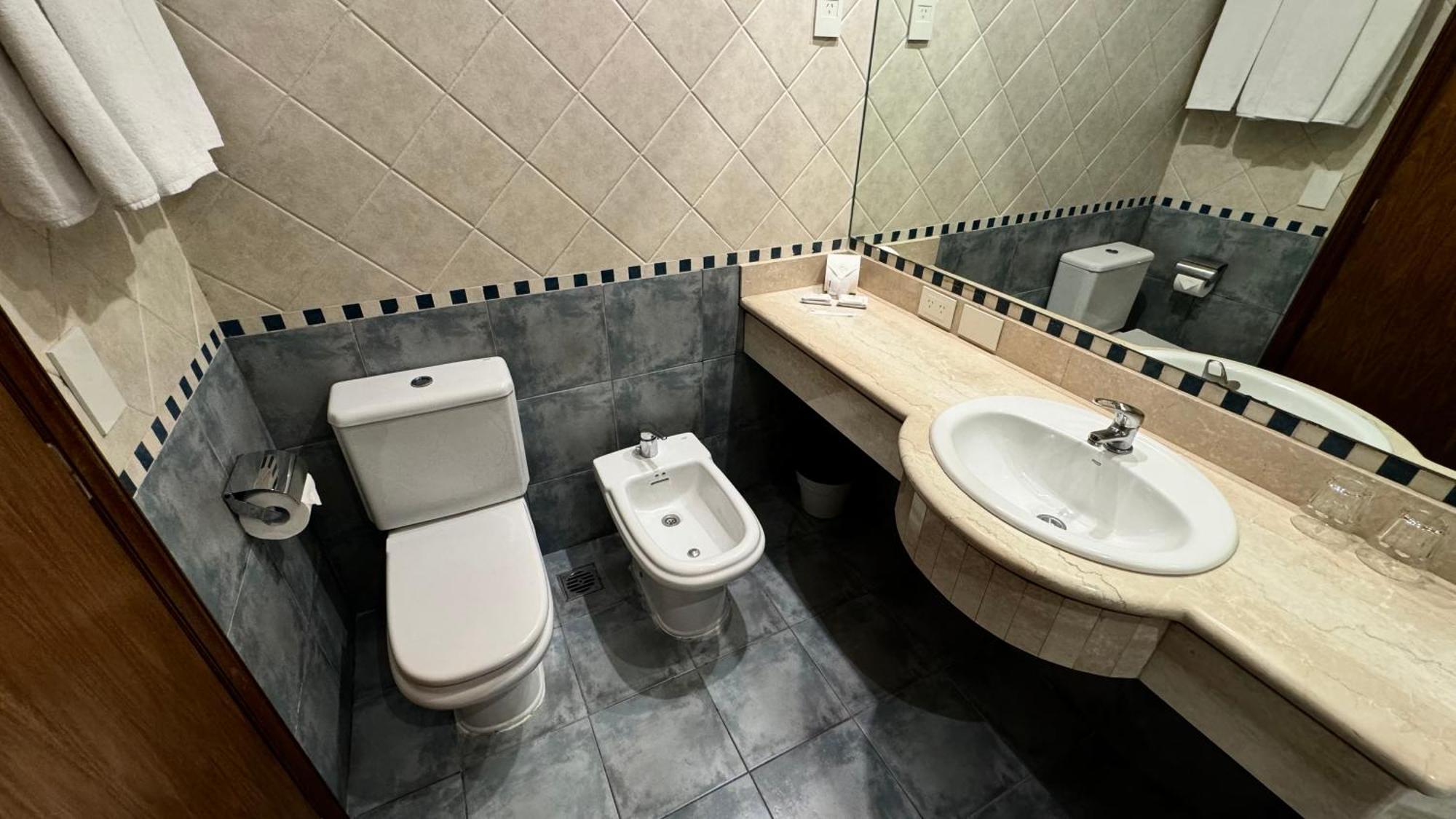 Gardi Hotel & Suites Буенос Айрес Екстериор снимка